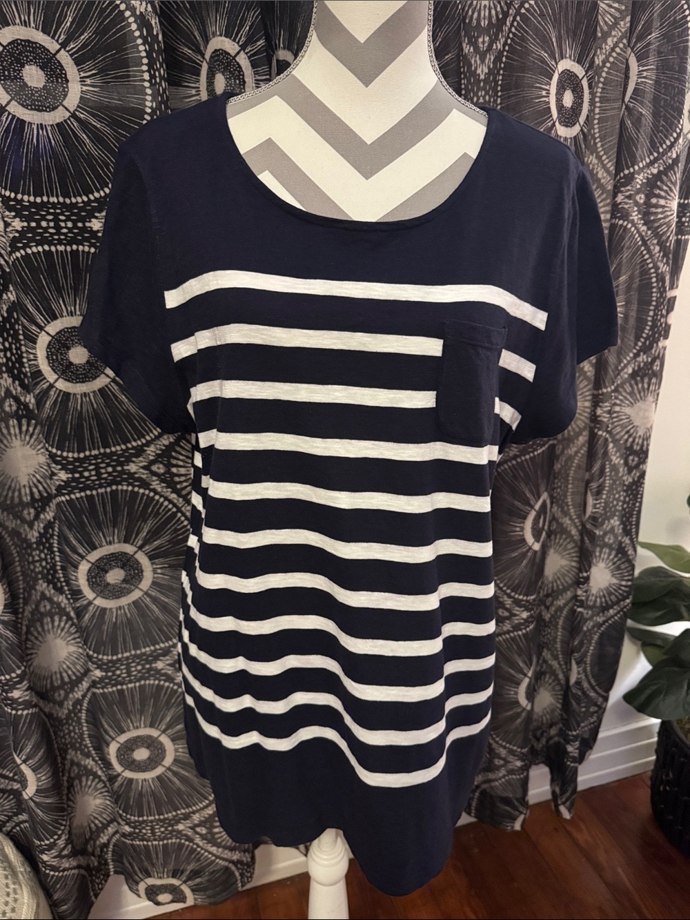 Talbots Striped Navy and White Pocket T-Shirt - Women Size XL